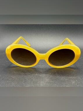Retro Yellow Thick Oval Frame Sunglasses, Retro Glam Fun Accessories Shades